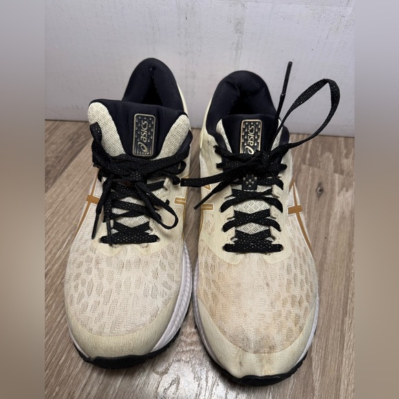 Asics Women's Gel-Kayano 26 Ivory/Gold Running Shoes Size 9 - Picture 1 of 5